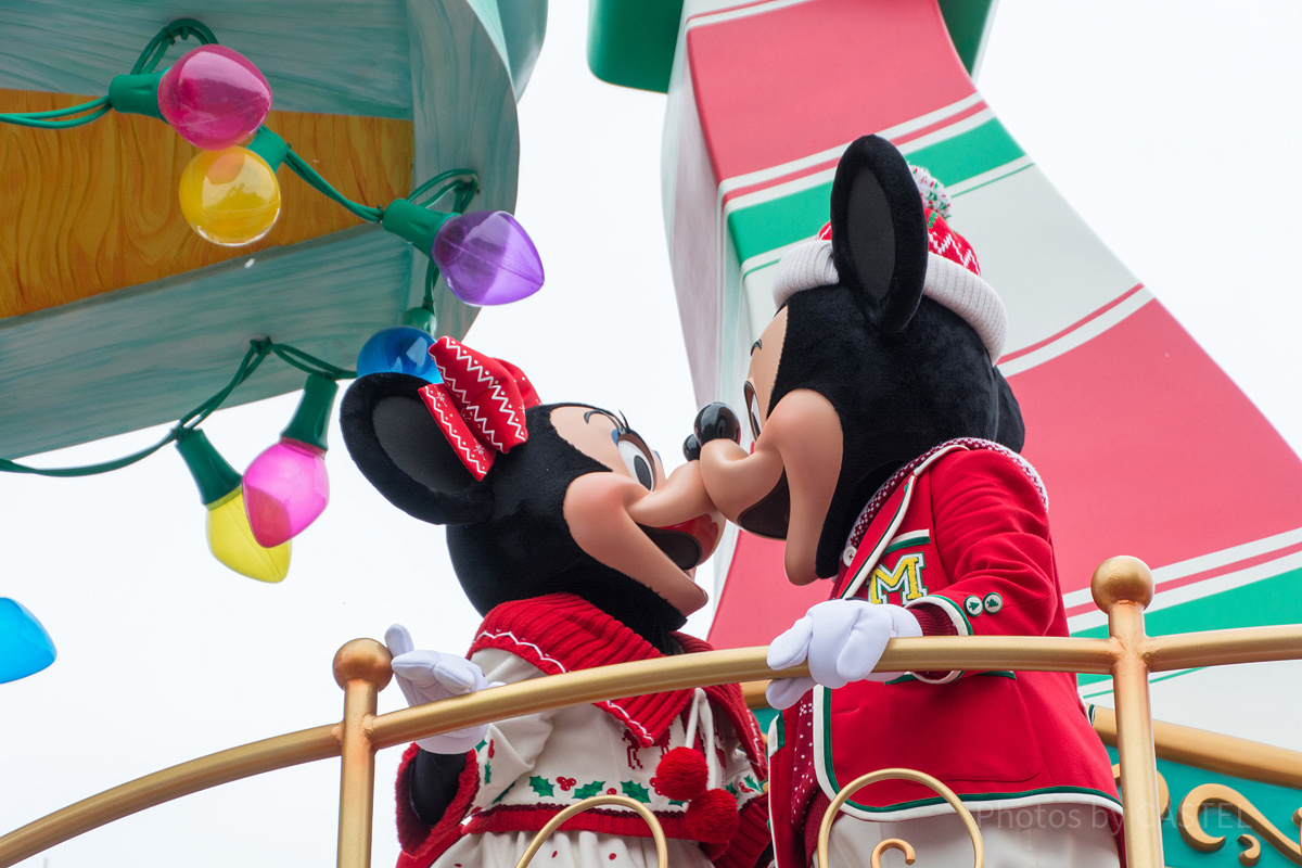 ディズニーランドでキスする場所