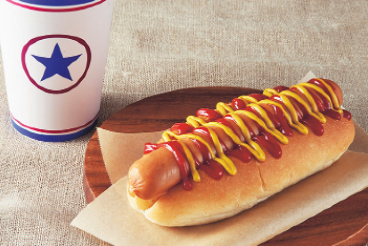 アメリカン・ホットドッグ キャステル CASTEL ディズニー情報