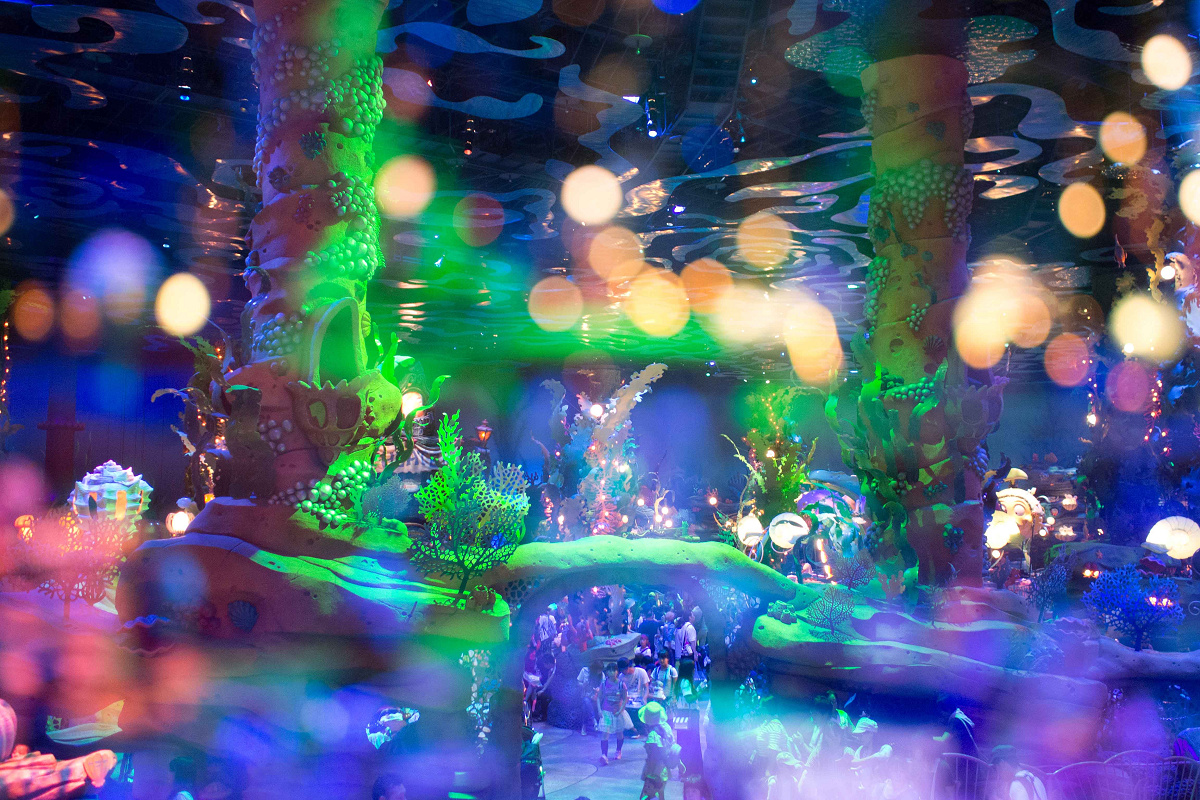 悪天候の日は混雑するエリア キャステル Castel ディズニー情報