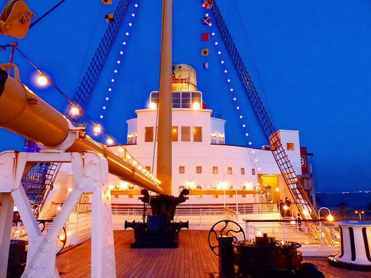 蒸気船マークトウェイン号のデッキ キャステル Castel ディズニー情報