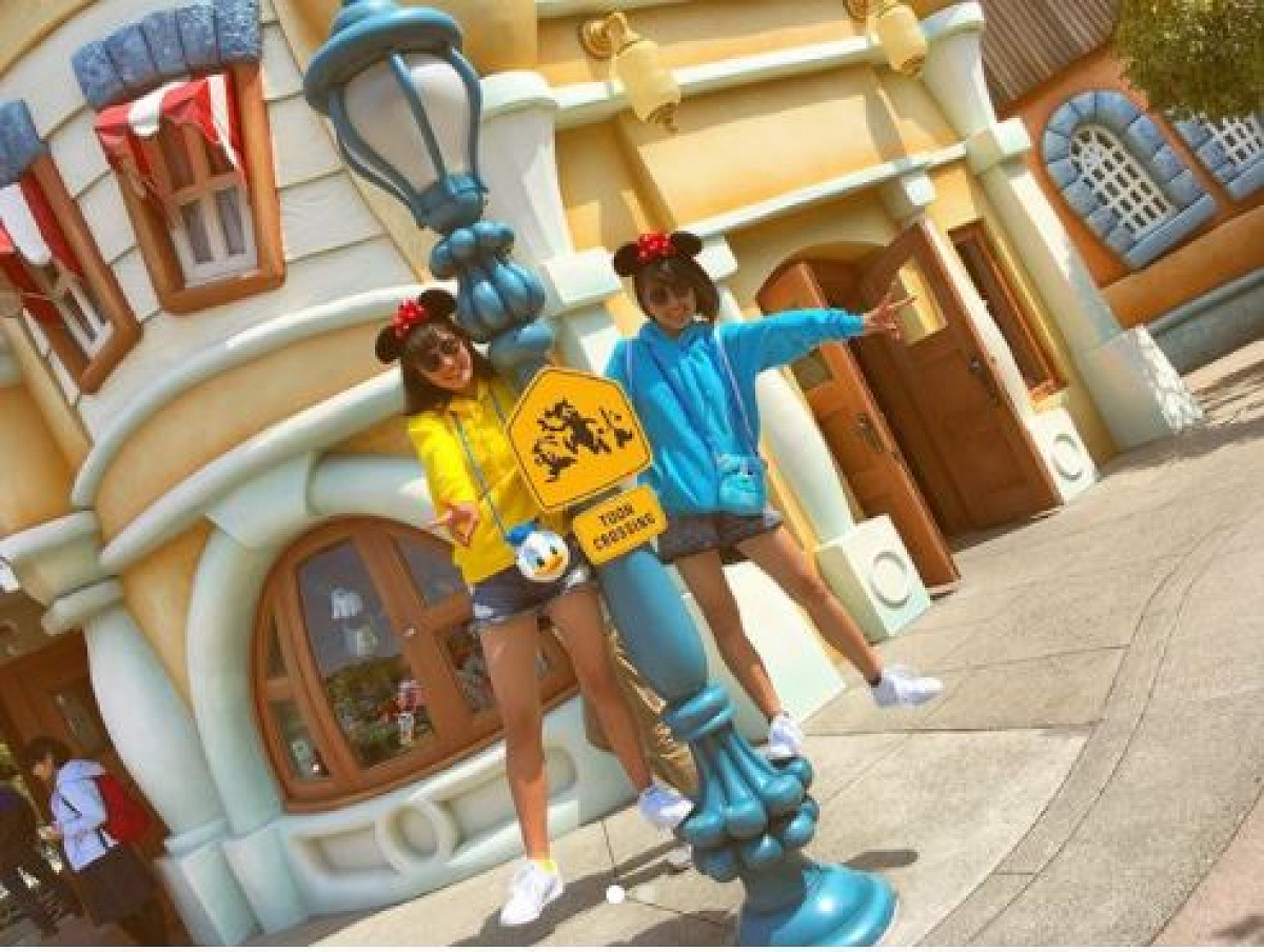 色違いパーカー キャステル Castel ディズニー情報