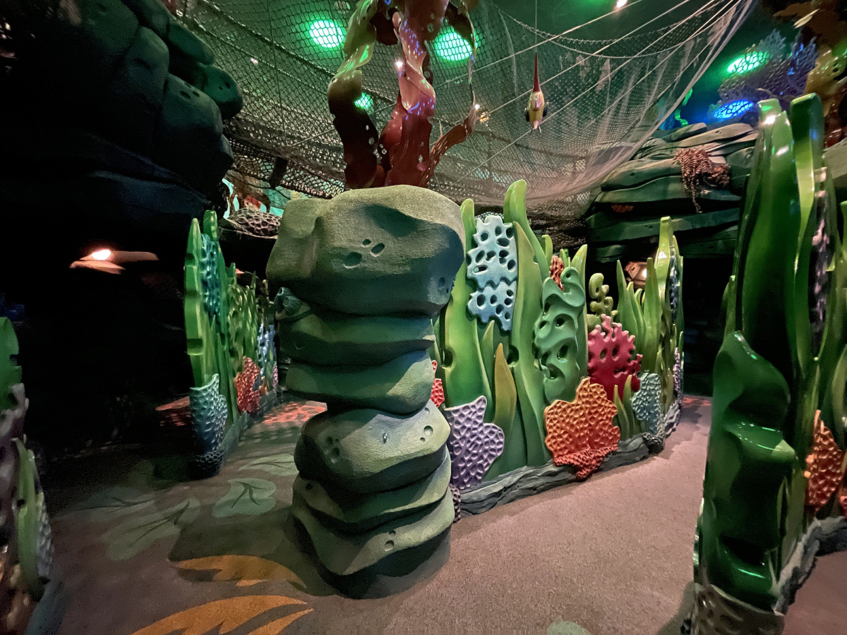 ケルプ・フォレスト(アリエルのプレイグラウンド) キャステル CASTEL ディズニー情報