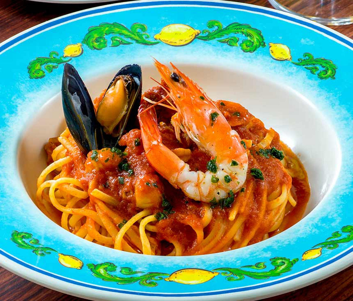 リングイネ シーフードのサルサ ポモドーロ キャステル Castel ディズニー情報