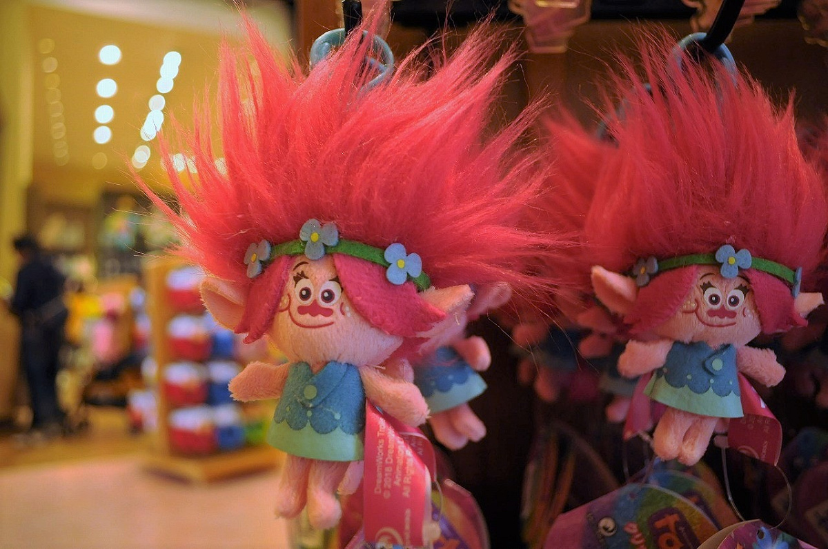 トロールズ 「ポピー」のマスコット| キャステル | CASTEL ディズニー情報