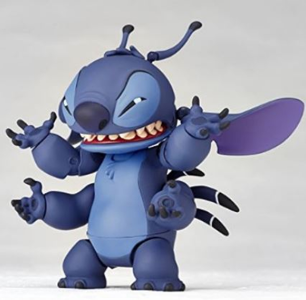 スティッチのモデルは･･･？ キャステル CASTEL ディズニー情報