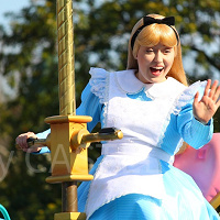 【2026】不思議の国のアリスグッズ全9種まとめ！ヤングオイスター＆チェシェ猫のお土産なども！