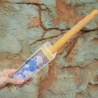 【2025年11月最新】ディズニーシーのチュロス全7種類の味・販売場所・値段！ミルクティー味のクレームブリュレ風チュロス登場！