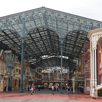 【2025】ディズニーランドが空いている時期を解説!閑散期や梅雨、イベントの谷間は狙い目?