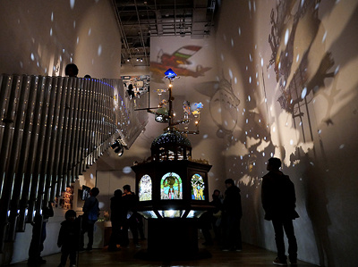 目と耳で楽しめる幻燈楼