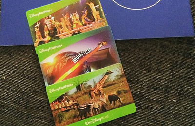 プラスチック製のチケット 絵柄はランダムで渡される