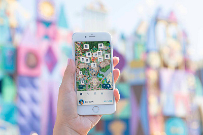 パーク内のアトラクション待ち時間がひと目でわかる!