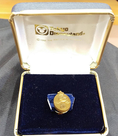 勤続年数によって貰えるバッジ