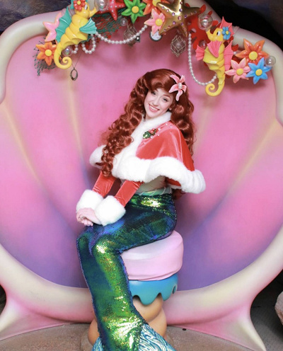 クリスマスのアリエル♡クリスマスポンチョを着てかわいさ倍増です！！