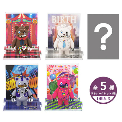 コレクタブルアクリルスタンド付きキーチェーン