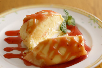 焼きたてクレープ