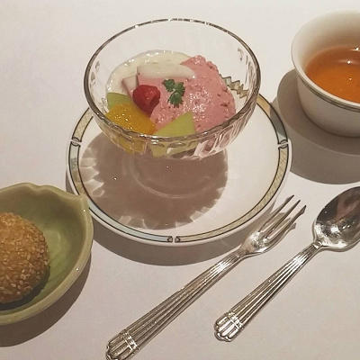 フルーツと野菜のクリームプリン 揚げ胡麻団子