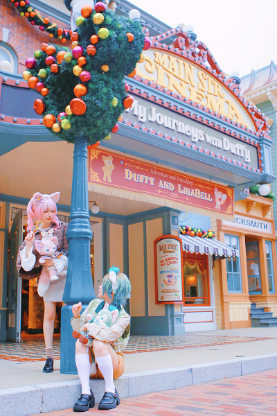 2023】ディズニー冬コーデ34選！おすすめコート＆冬カラーコーデ