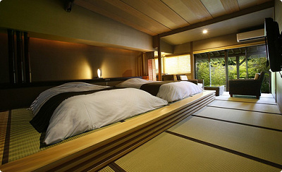 客室「故郷」