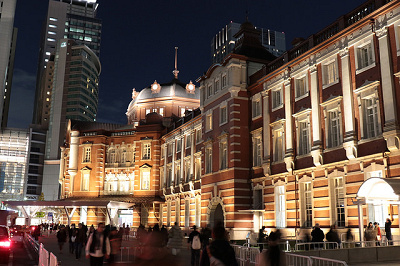 都心から行くなら東京駅へ
