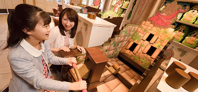 ジャングルカーニバル:丸太投げゲーム