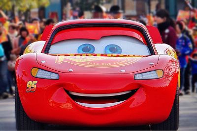 カーズ　マックイーン Amazon.co.jp: ZXIHYYN カーズ1 ライトニングマックィーン