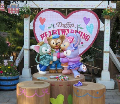 かわいいダッフィーたちのフォトスポットがたくさん!