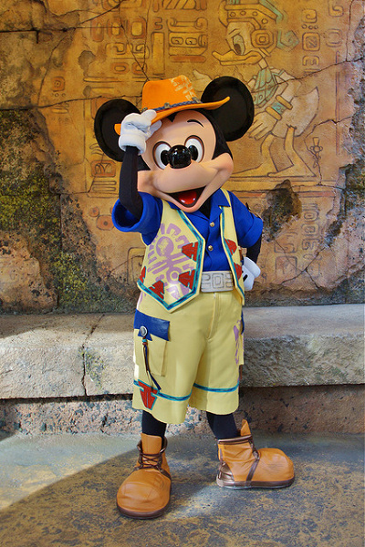 オリジナル衣装のミッキー