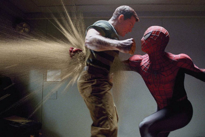 映画『スパイダーマン3』／戦うスパイダーマンとサンドマン