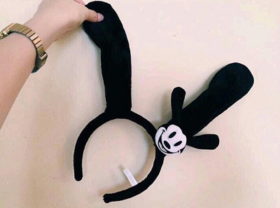 オズワルドのカチューシャ