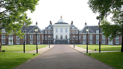 ハーバータウン内にある「パレス ハウステンボス」