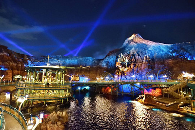 プロメテウス火山はディズニーシーの象徴