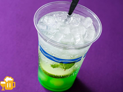 スパークリングカクテル(マスカットリキュール&グレープ)