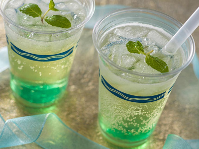 スパークリングカクテル(ウイスキー&ライムゼリー)