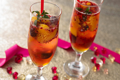 スペシャルドリンク、スーベニアグラス付き