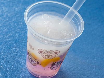 スペシャルドリンク(ライチー、マンゴー、乳酸菌飲料)