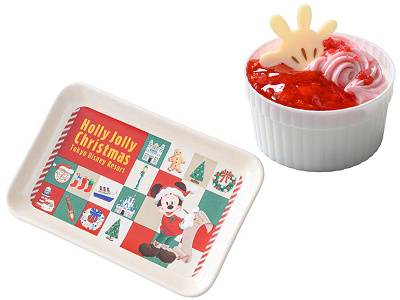 ストロベリーミルクムースケーキ、スーベニアプレート付き