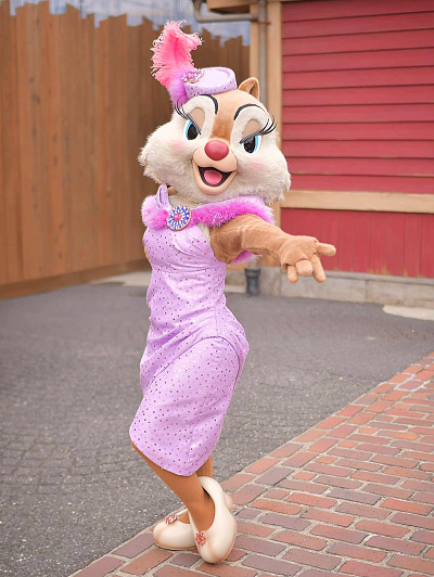 ディズニー】チップとデールの憧れの歌姫クラリス！ショーパレード