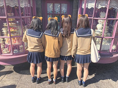 USJ】制服ユニバのかわいいコーデ23選！大人もOK？知っておく