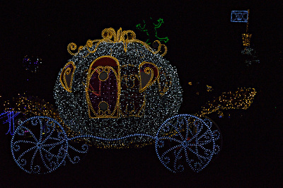 女性ならではのネタでたくさん笑顔にしてくれるタカクワさんがおすすめ!