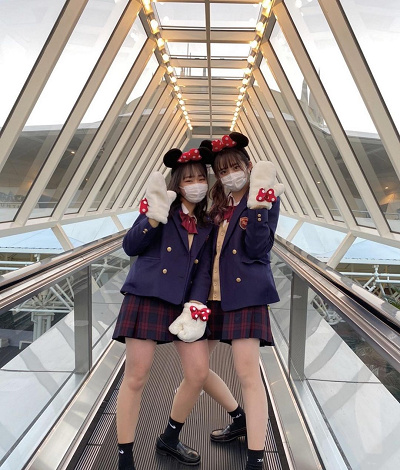 制服 ブレザー 本物 赤リボン 冬服 撮影用 ディズニーコスプレ セーラー服 制服リボン 赤 ディズニー （制服 ブレザー 本物 赤リボン 冬服