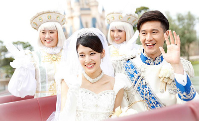 ディズニーのフェアリーテイルウェディング！シンデレラ城で挙式