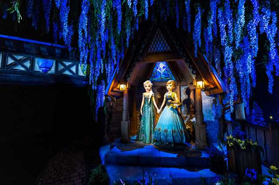 香港ディズニーのアナ雪エリアと他パークの違いは?