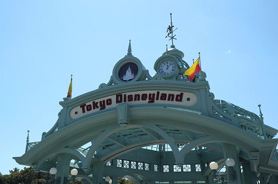 荷物検査を通ったあと、いつもどのあたりに並んでいますか?