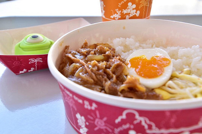 かつて人気メニューだった焼肉ナムルボウル