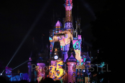 プロジェクションマッピング「Celebrate！Tokyo Disneyland」
