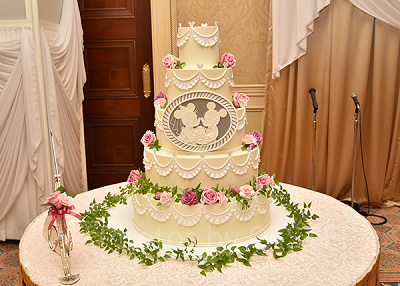 東京ディズニーシー・ホテルミラコスタのウェディングケーキ