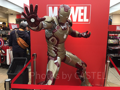 アイアンマンの実物大フィギュア
