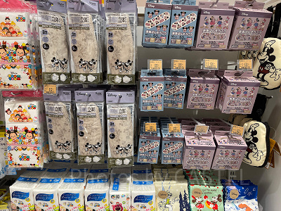 ポケットティッシュ・絆創膏など（ミッキー＆フレンズデザイン）