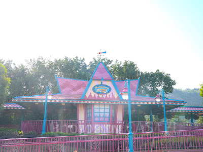 香港ディズニーランドのアトラクション：香港ディズニーランド鉄道