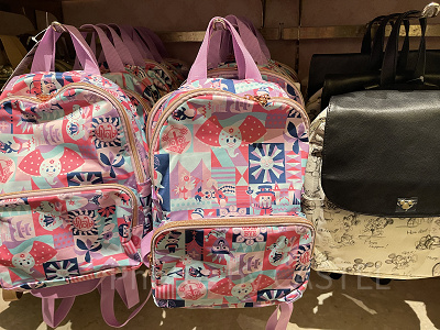 リュックサック　ディズニーアトラクション柄グッズ